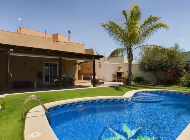 Villa - Resale - Dolores de Pacheco - Dolores de Pacheco