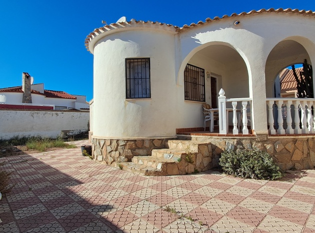 Villa - Resale - La Florida  - La Florida