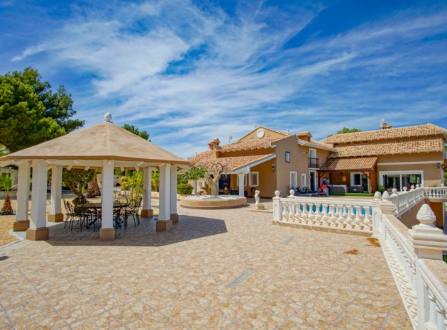 Villa - Resale - La Nucia - La Nucia Centro