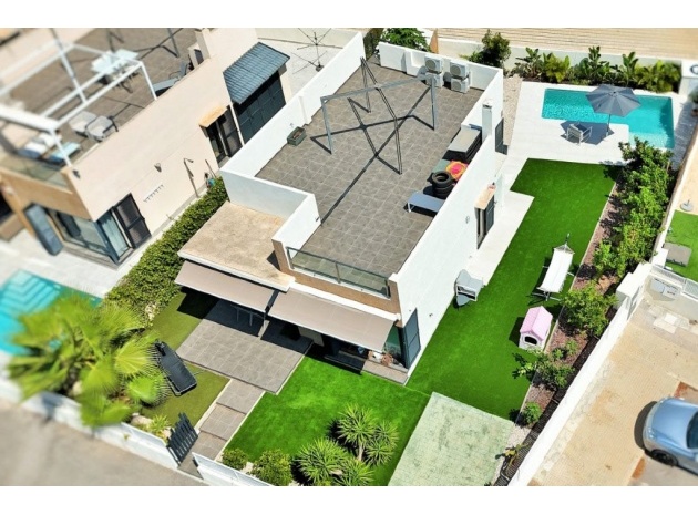 Villa - Resale - La Zenia - La Zenia