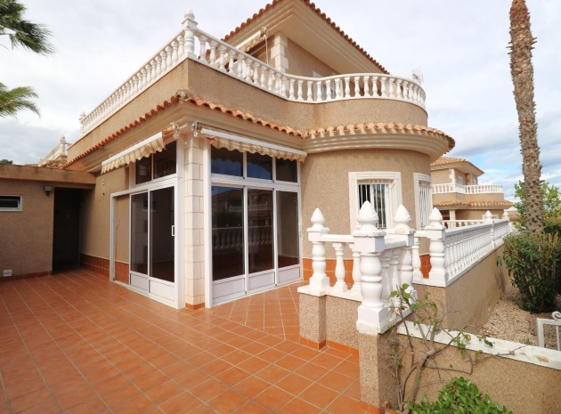 Villa - Resale - Los Altos - Los Altos