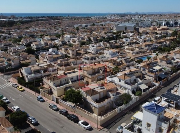 Villa - Resale - Los Altos - Los Altos