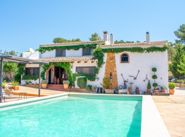 Villa - Resale - Onil - Onil Centro