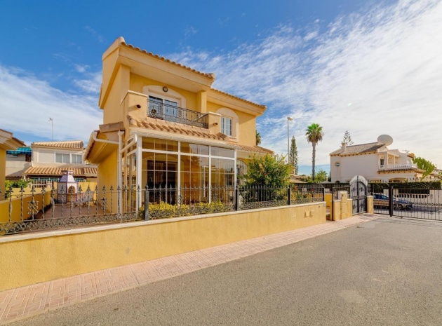 Villa - Resale - Orihuela Costa - Playa Flamenca