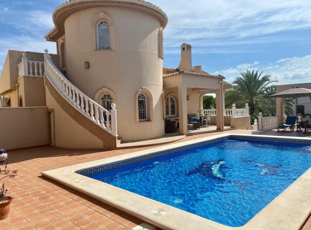 Villa - Resale - Orihuela - La Zenia
