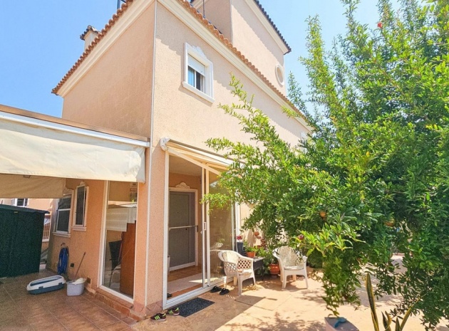 Villa - Resale - Orihuela - La Zenia