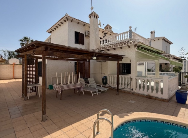 Villa - Resale - Orihuela - Orihuela Centro