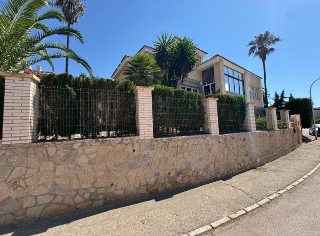 Villa - Resale - Orihuela - Orihuela Costa