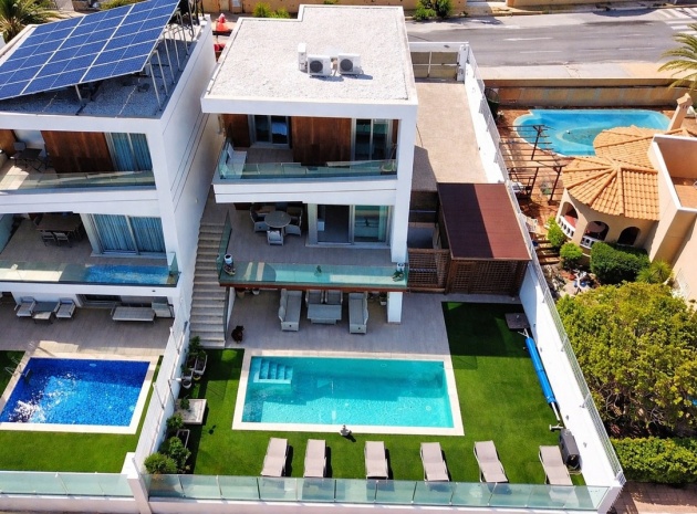 Villa - Resale - Orihuela - Villamartin