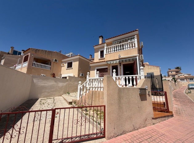 Villa - Resale - Orihuela - Villamartin