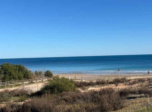 Villa - Resale - Pilar de la Horadada - Pilar de la Horadada Centro