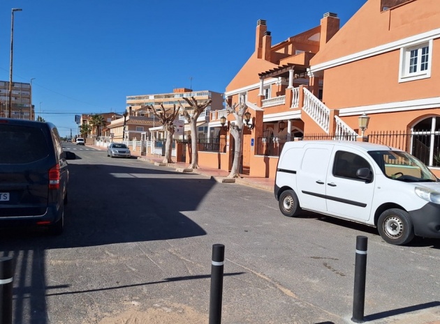 Villa - Resale - Torrevieja - La Mata