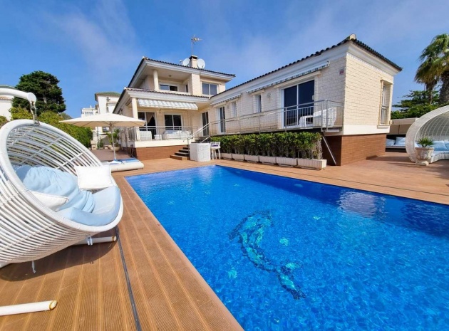 Villa - Resale - Torrevieja - La Mata