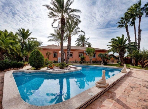 Villa - Resale - Torrevieja - La Siesta