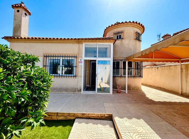 Villa - Resale - Torrevieja - san luis