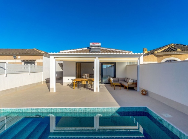Villa - Resale - Torrevieja - Torrevieja Centro