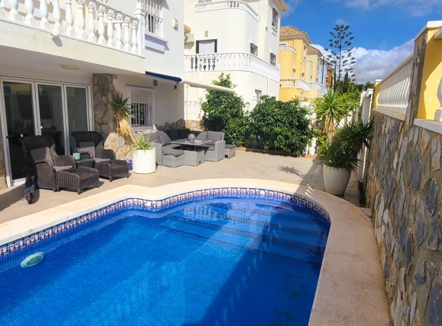 Villa - Resale - Villamartin - bosque de las lomas