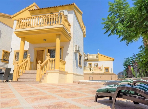 Villa - Resale - Villamartin - El Galan