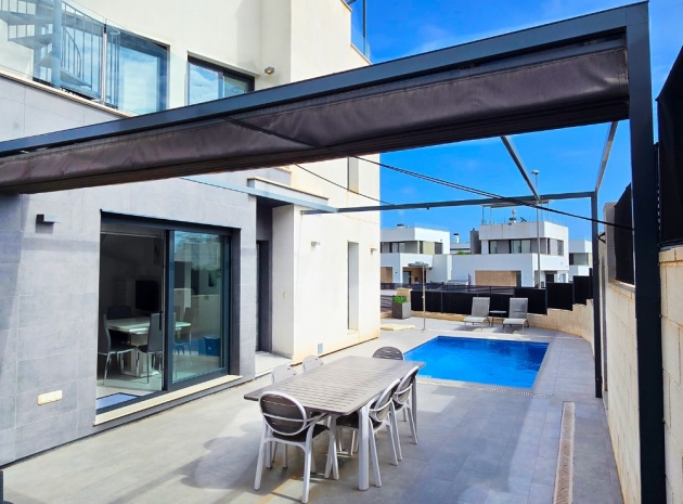 Villa - Resale - Villamartin - ESMA-50810