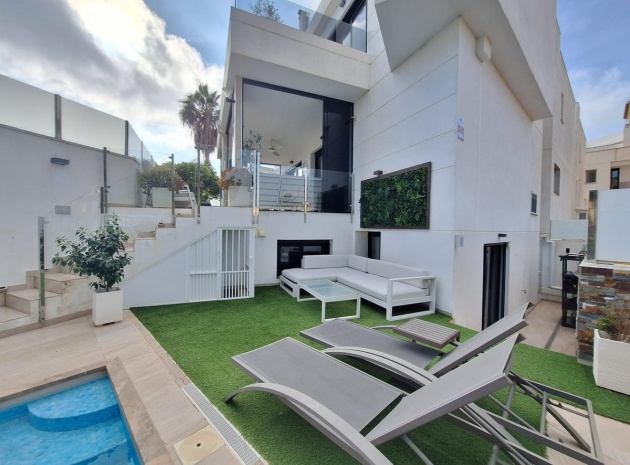 Villa - Resale - Villamartin - Las Filipinas