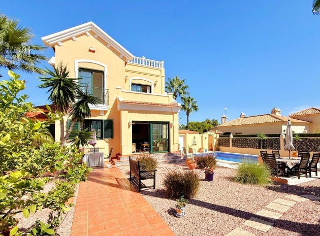 Villa - Resale - Villamartin - rioja