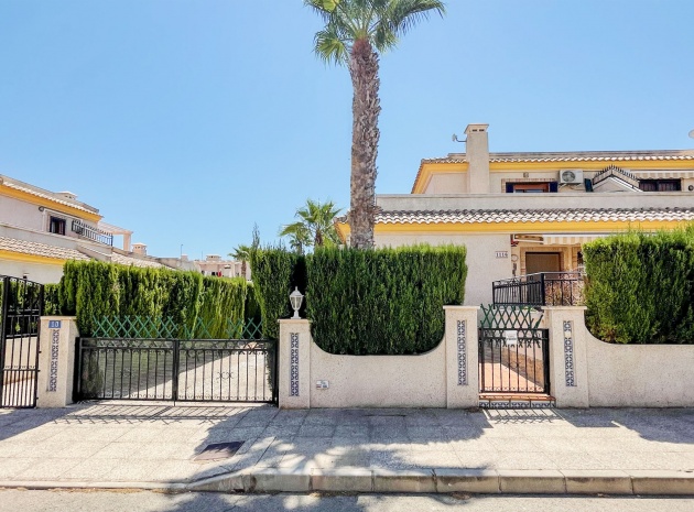 Villa - Resale - Villamartin - Villamartin