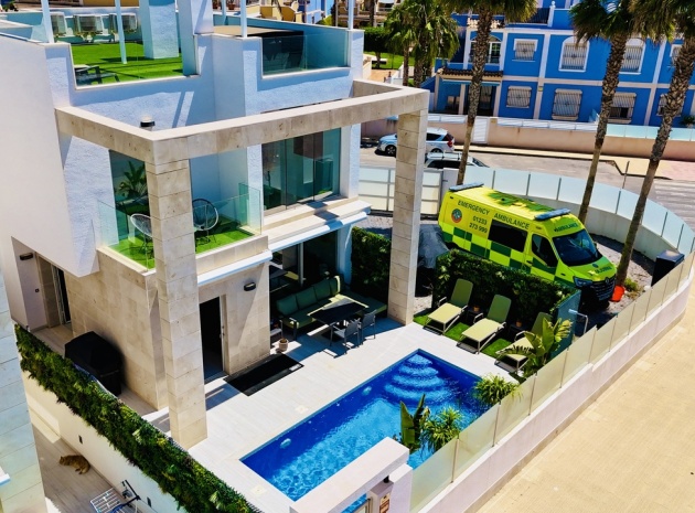 Villa - Revente - Cabo Roig - ESMA-56991