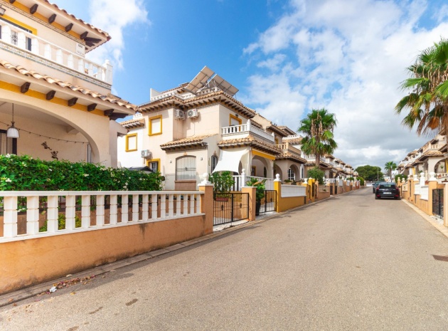 Villa - Revente - Cabo Roig - ESMA-60828