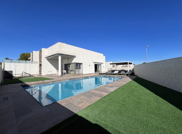 Villa - Revente - Orihuela - Orihuela Costa