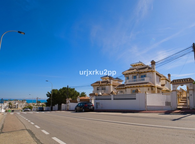 Villa - Revente - Torrevieja - Torrevieja Centro
