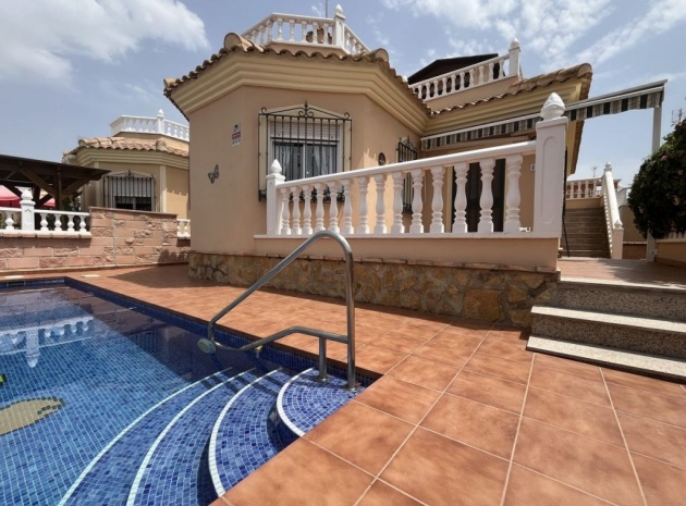 Villa - Wederverkoop - Almoradi - Almoradi