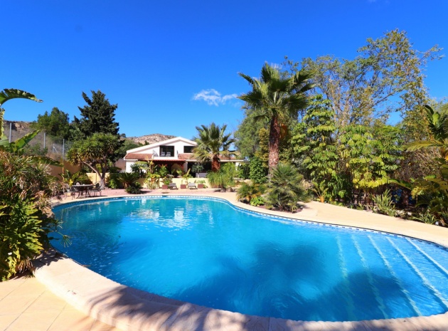 Villa - Wederverkoop - Aspe - Aspe Centro