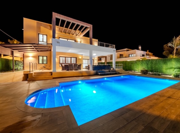 Villa - Wederverkoop - Cabo Roig - CSP-28919