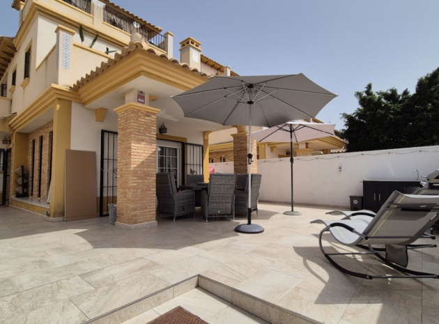 Villa - Wederverkoop - Cabo Roig - ESMA-22209