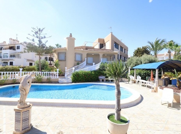 Villa - Wederverkoop - Cabo Roig - MUY CERCA DE LA PLAYA