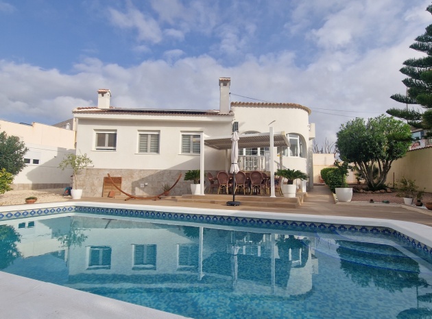 Villa - Wederverkoop - Ciudad Quesada - CSP-39770