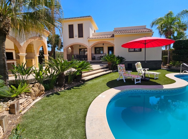 Villa - Wederverkoop - Ciudad Quesada - CSP-86504