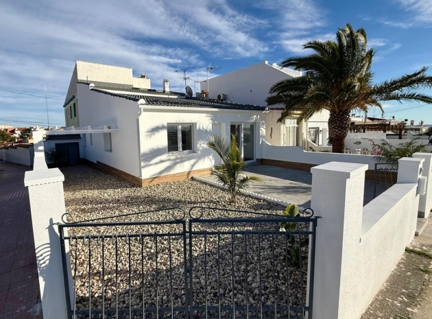 Villa - Wederverkoop - Ciudad Quesada - CSP-87399