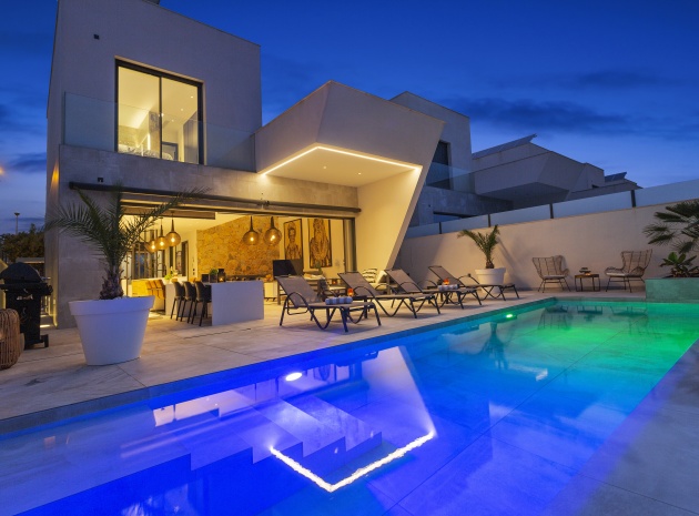 Villa - Wederverkoop - Ciudad Quesada - ESMA-29413