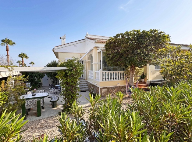 Villa - Wederverkoop - Ciudad Quesada - ESMA-69311