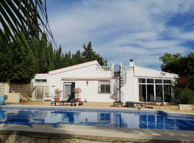 Villa - Wederverkoop - Crevillente - crevillente