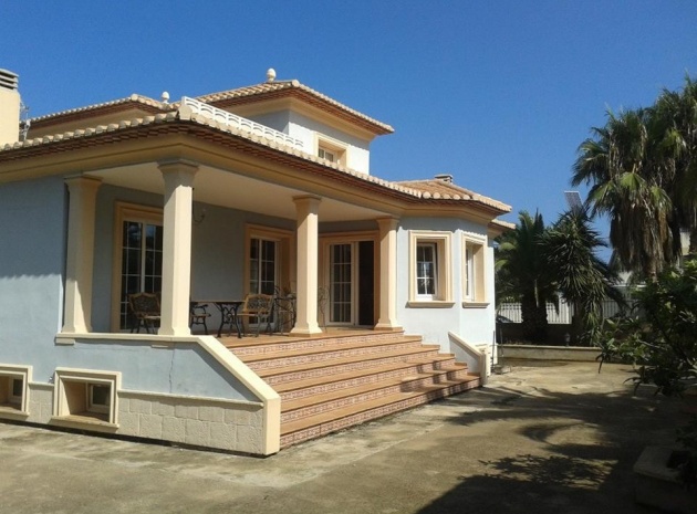 Villa - Wederverkoop - Denia - CSP-35438
