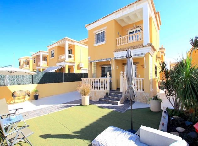 Villa - Wederverkoop - Guardamar del Segura - Guardamar del Segura Centro