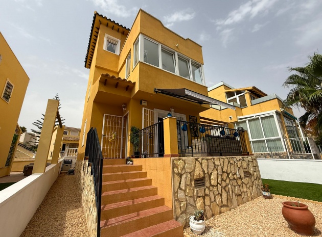 Villa - Wederverkoop - Orihuela Costa - Orihuela Costa