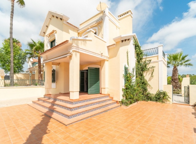 Villa - Wederverkoop - Orihuela Costa - Villamartin