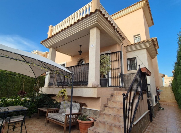 Villa - Wederverkoop - Orihuela - CSP-51047
