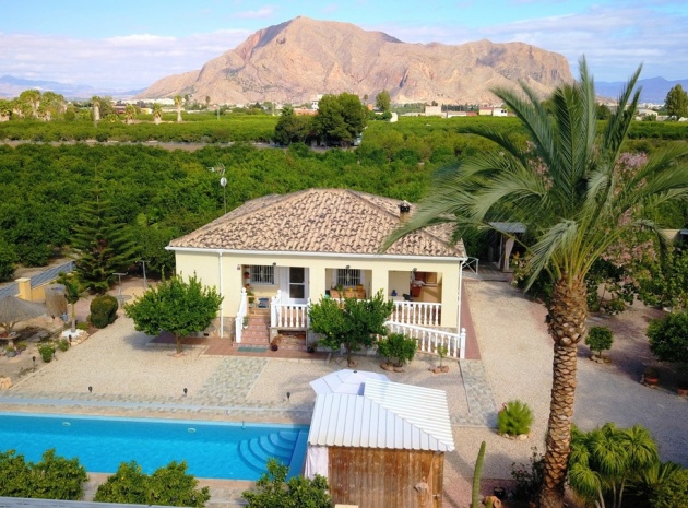 Villa - Wederverkoop - Orihuela - La Campaneta