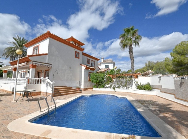 Villa - Wederverkoop - Orihuela - Orihuela Costa