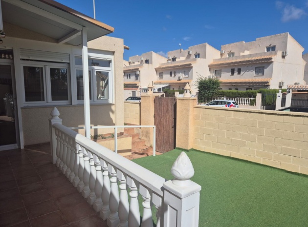 Villa - Wederverkoop - Orihuela - Playa Flamenca