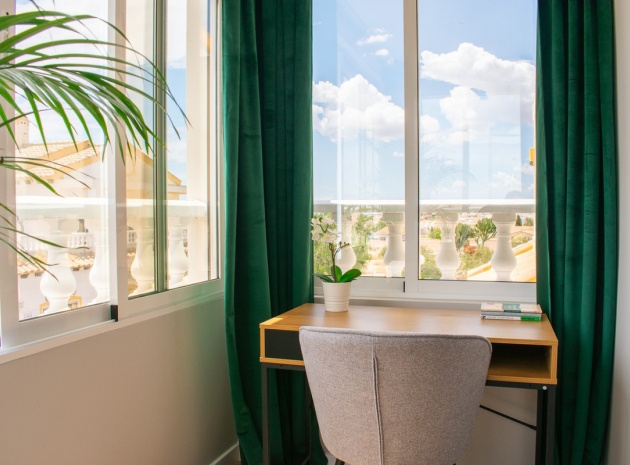 Villa - Wederverkoop - Orihuela - Punta Prima